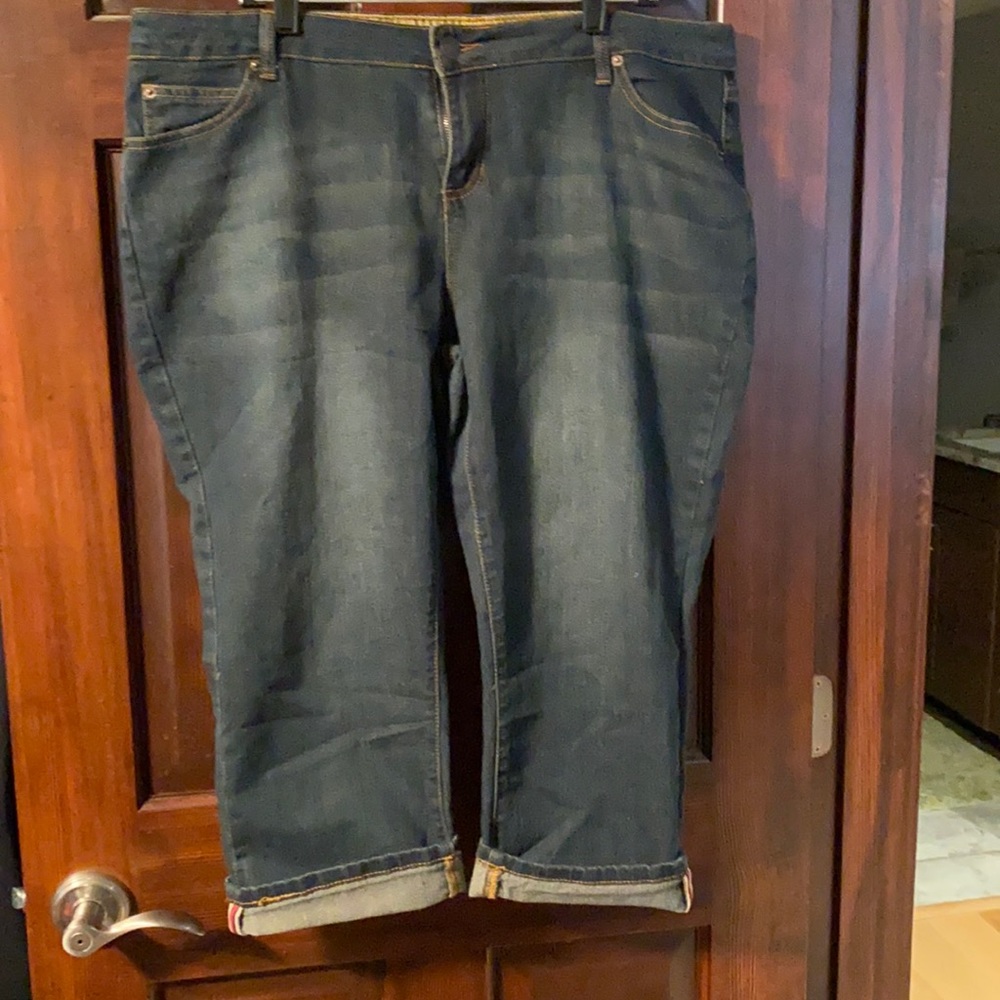 Women’s Denim Crop Jeans